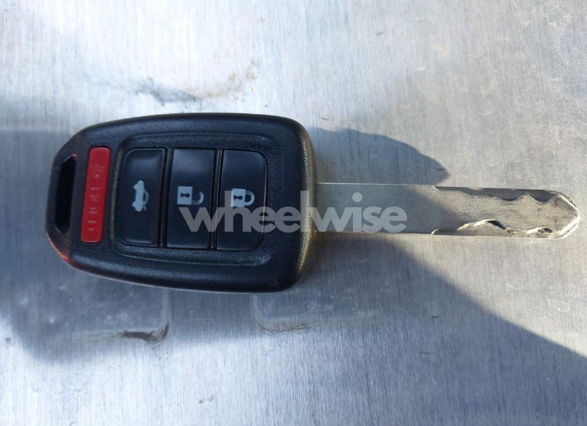 Photo 11 of 2016 Honda Accord SPORT (VIN 1HGCR2F58GA233521)