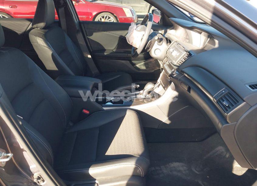 Photo 5 of 2016 Honda Accord SPORT (VIN 1HGCR2F58GA233521)