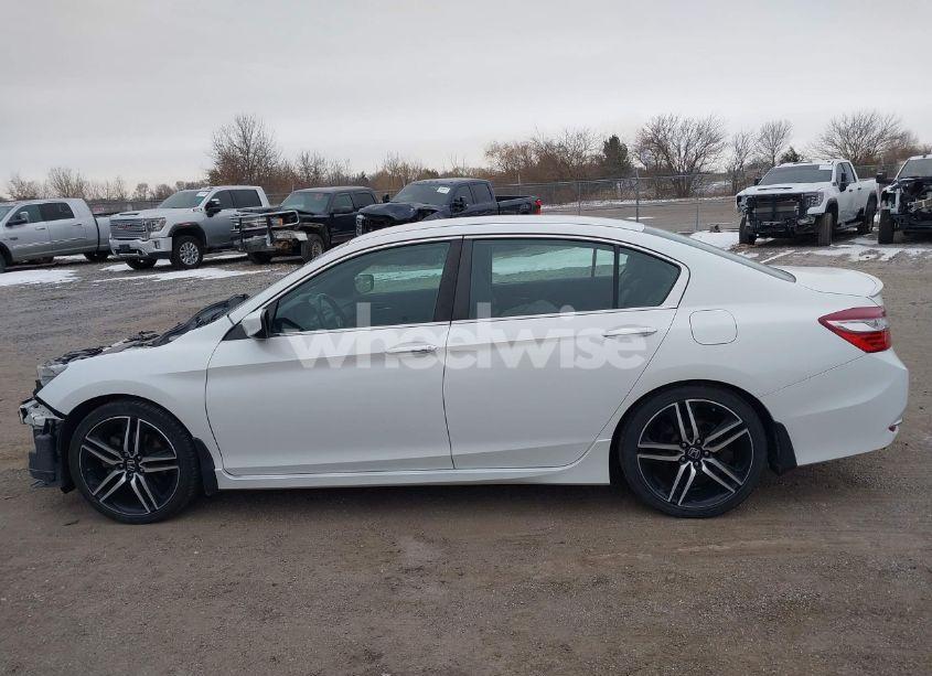Photo 14 of 2017 Honda Accord SPORT (VIN 1HGCR2F58HA041050)