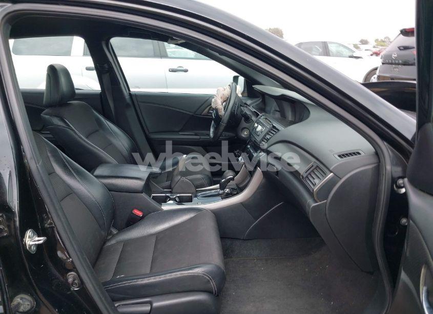 Photo 5 of 2017 Honda Accord SPORT (VIN 1HGCR2F58HA055448)