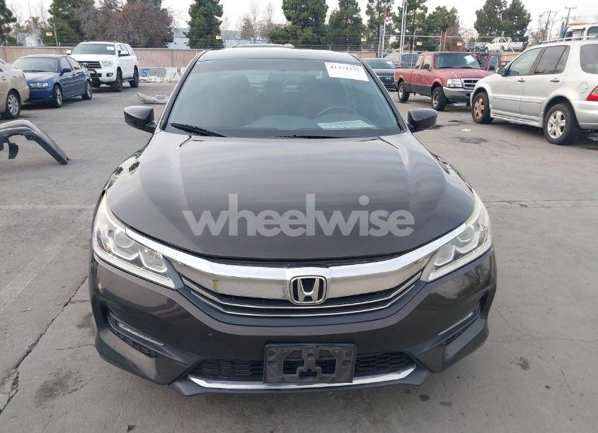 Photo 12 of 2017 Honda Accord SPORT (VIN 1HGCR2F58HA076557)