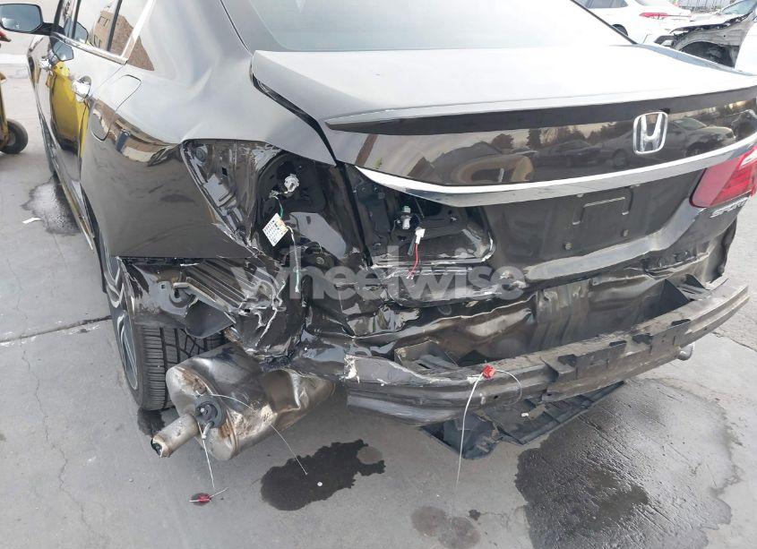 Photo 6 of 2017 Honda Accord SPORT (VIN 1HGCR2F58HA076557)