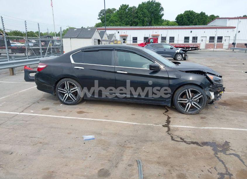 Photo 14 of 2017 Honda Accord SPORT (VIN 1HGCR2F58HA082701)