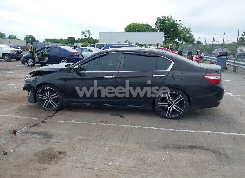 Photo 15 of 2017 Honda Accord SPORT (VIN 1HGCR2F58HA082701)