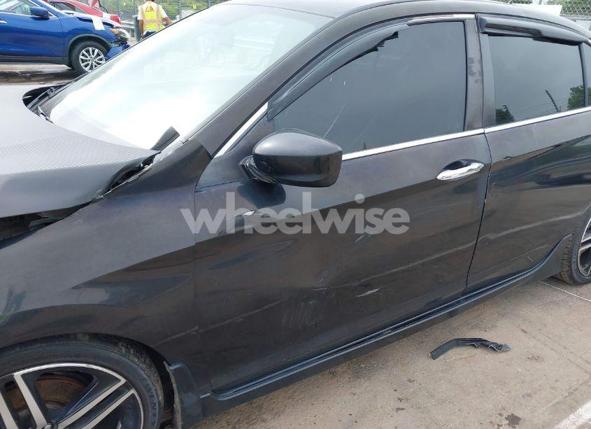 Photo 20 of 2017 Honda Accord SPORT (VIN 1HGCR2F58HA082701)