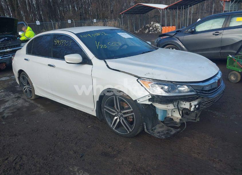 2017 Honda Accord SPORT (VIN 1HGCR2F58HA100484) main photo