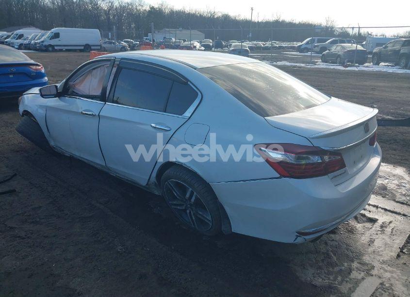 Photo 3 of 2017 Honda Accord SPORT (VIN 1HGCR2F58HA100484)