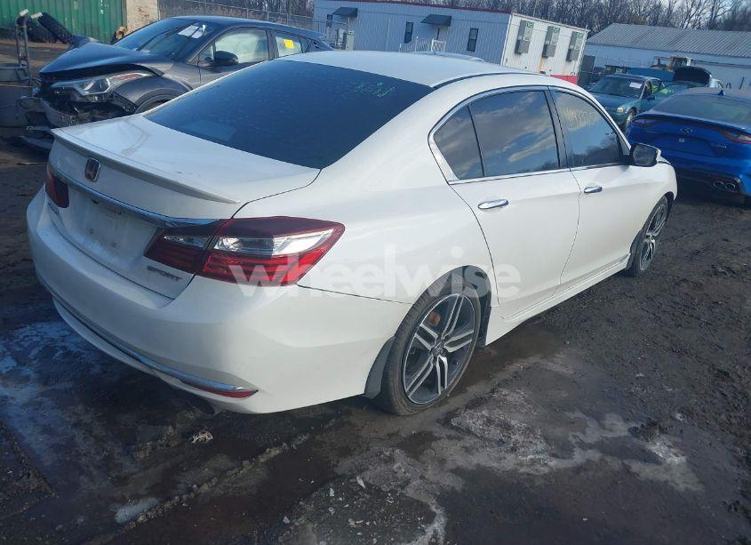 Photo 4 of 2017 Honda Accord SPORT (VIN 1HGCR2F58HA100484)