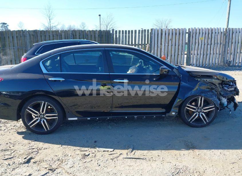Photo 12 of 2017 Honda Accord SPORT (VIN 1HGCR2F58HA194902)