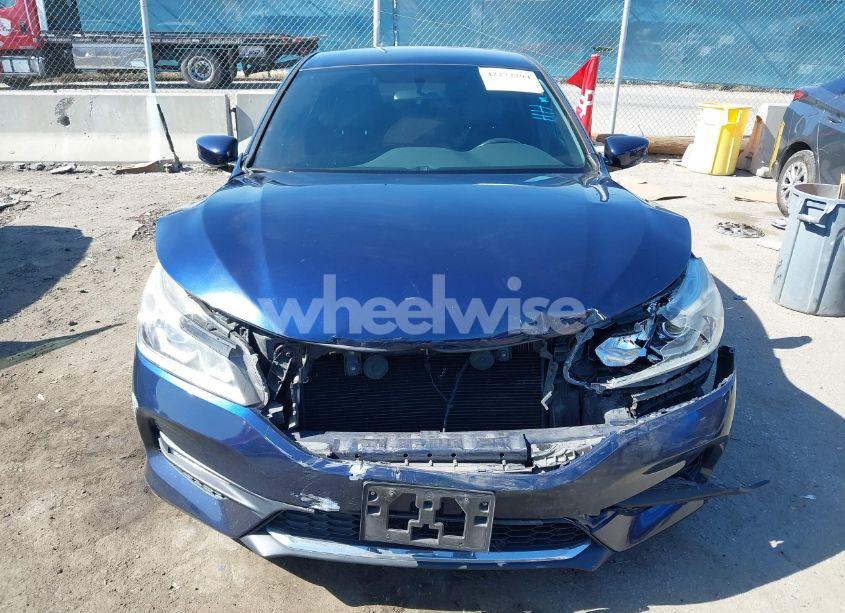 Photo 13 of 2017 Honda Accord SPORT (VIN 1HGCR2F58HA213321)