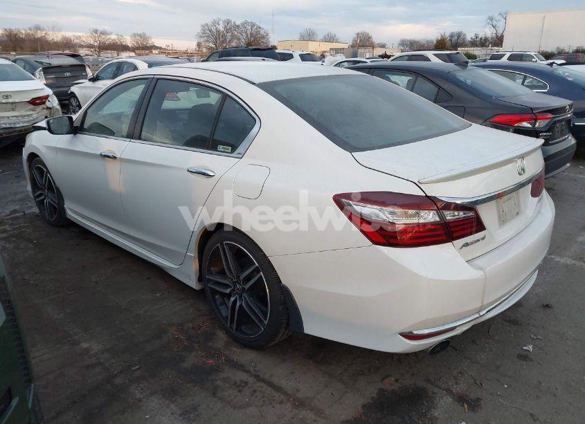 Photo 3 of 2017 Honda Accord SPORT (VIN 1HGCR2F58HA284275)