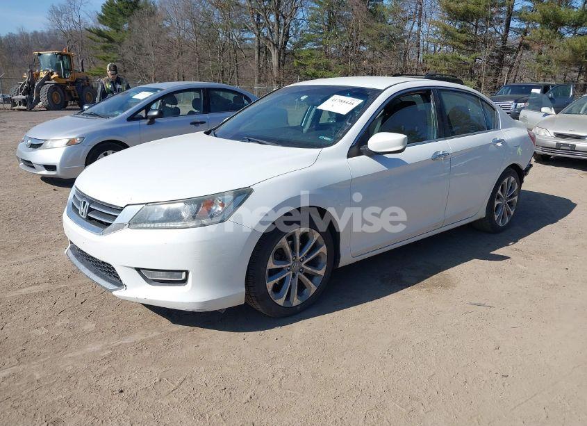 Photo 2 of 2013 Honda Accord SPORT (VIN 1HGCR2F59DA093278)