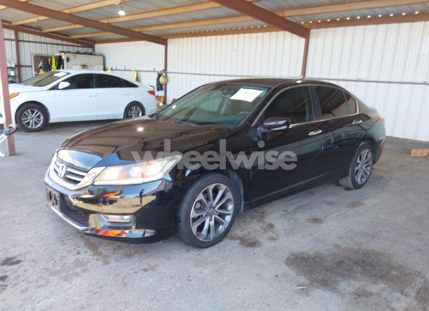 Photo 2 of 2013 Honda Accord SPORT (VIN 1HGCR2F59DA165970)