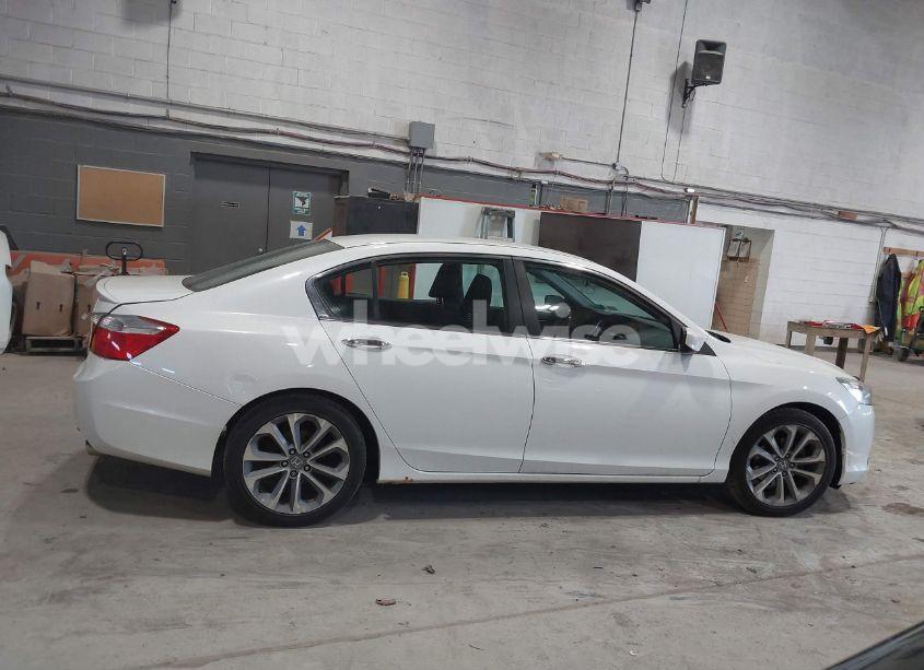 Photo 13 of 2013 Honda Accord SPORT (VIN 1HGCR2F59DA207103)