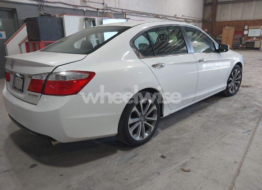 Photo 18 of 2013 Honda Accord SPORT (VIN 1HGCR2F59DA207103)