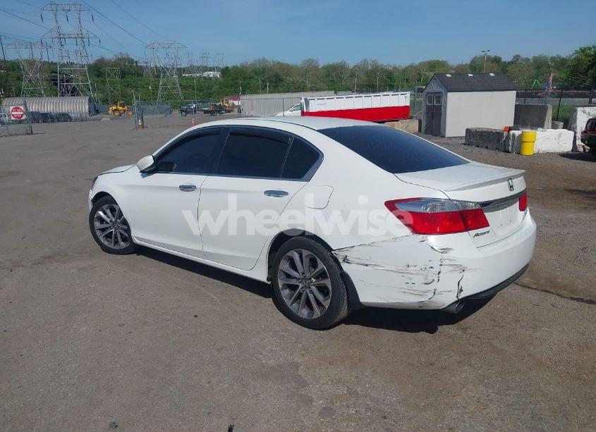 Photo 3 of 2013 Honda Accord SPORT (VIN 1HGCR2F59DA209224)