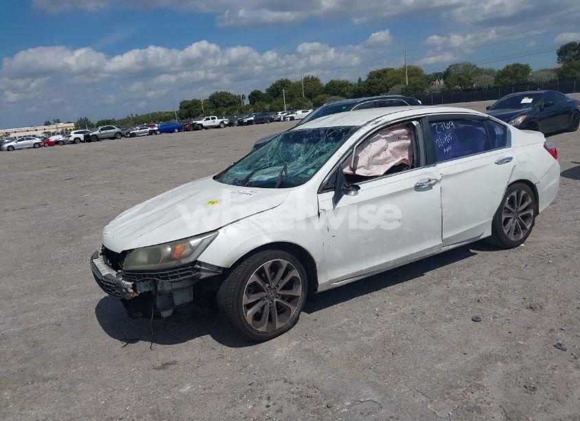 Photo 2 of 2013 Honda Accord SPORT (VIN 1HGCR2F59DA282769)