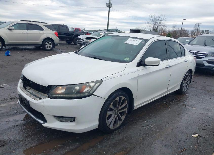 Photo 2 of 2014 Honda Accord SPORT (VIN 1HGCR2F59EA018114)
