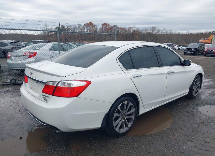 Photo 4 of 2014 Honda Accord SPORT (VIN 1HGCR2F59EA018114)