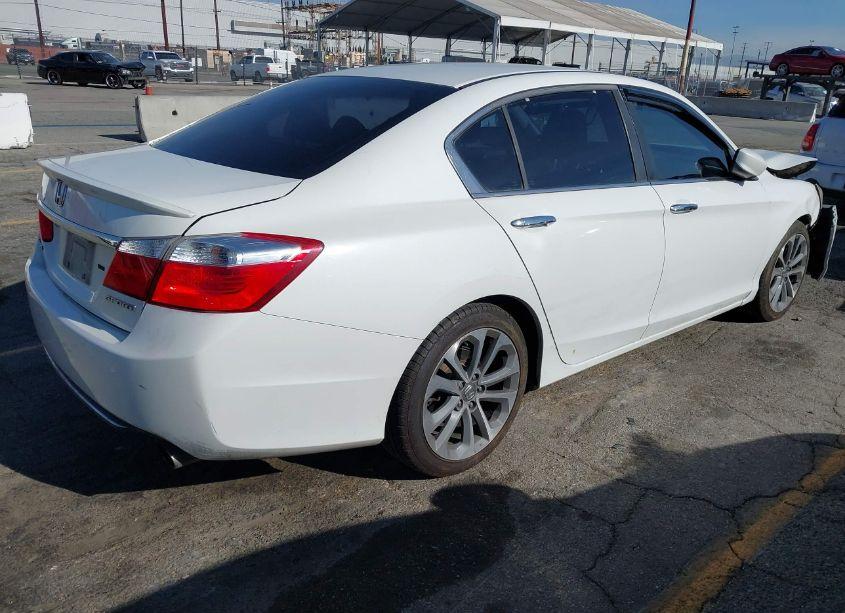 Photo 4 of 2014 Honda Accord SPORT (VIN 1HGCR2F59EA127270)