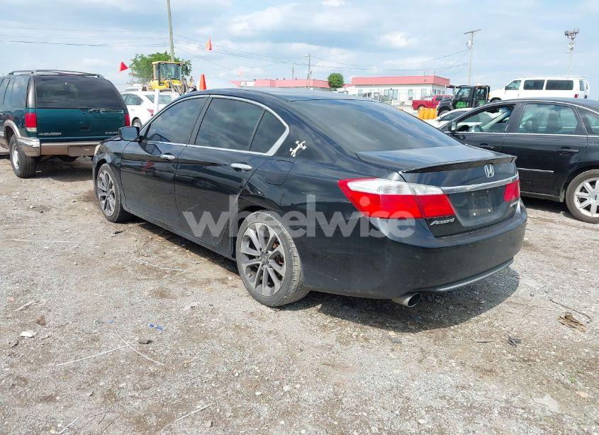 Photo 3 of 2014 Honda Accord SPORT (VIN 1HGCR2F59EA236330)