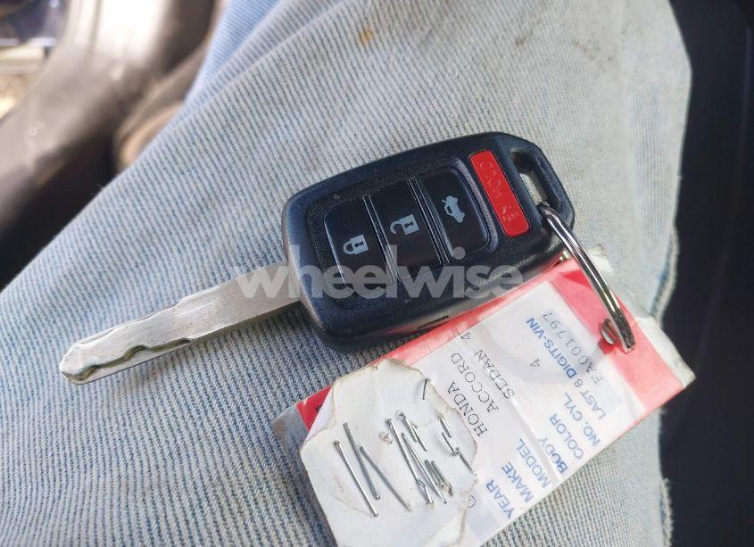 Photo 11 of 2015 Honda Accord SPORT (VIN 1HGCR2F59FA001797)