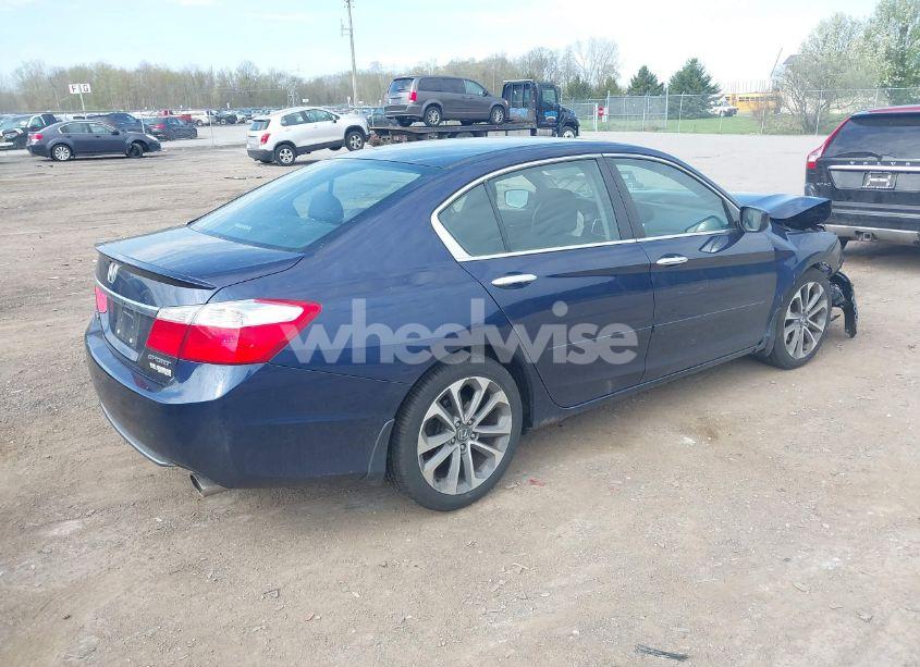 Photo 4 of 2015 Honda Accord SPORT (VIN 1HGCR2F59FA001797)