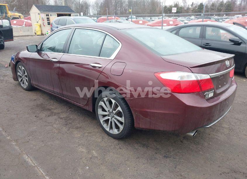 Photo 3 of 2015 Honda Accord SPORT (VIN 1HGCR2F59FA033732)