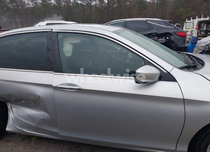 Photo 13 of 2015 Honda Accord SPORT (VIN 1HGCR2F59FA095938)