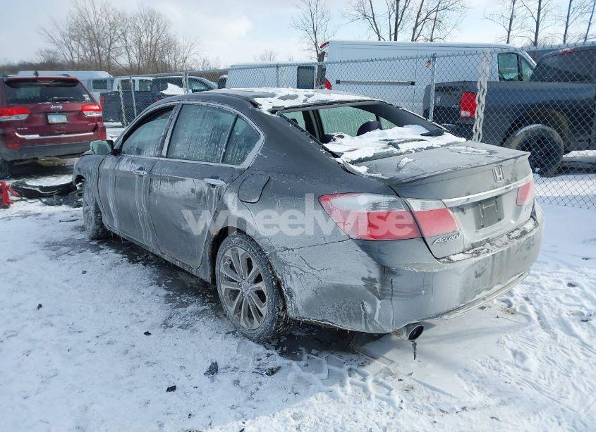 Photo 3 of 2015 Honda Accord SPORT (VIN 1HGCR2F59FA110440)