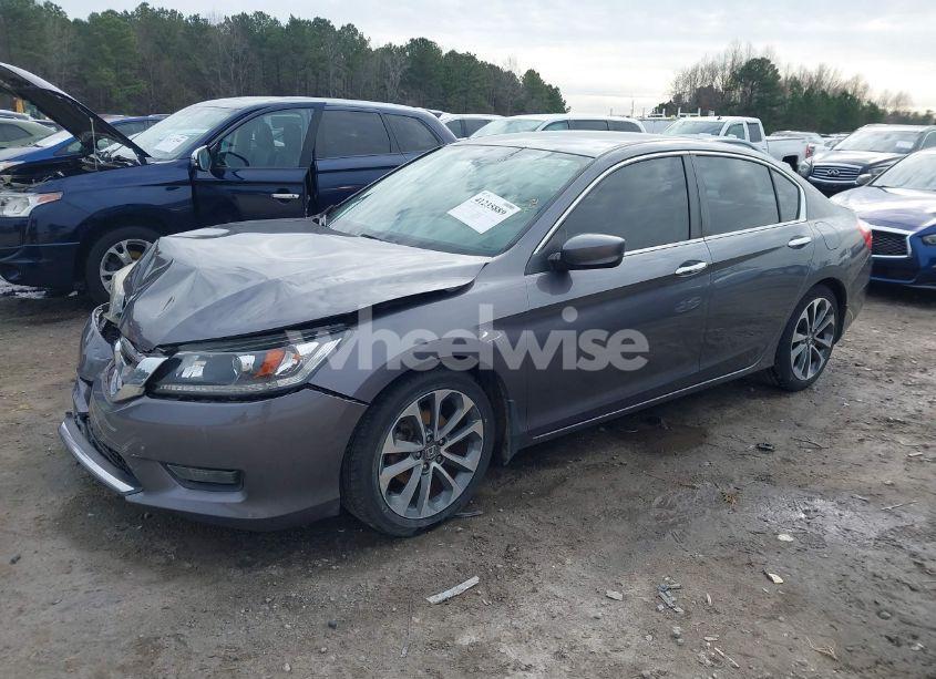 Photo 2 of 2015 Honda Accord SPORT (VIN 1HGCR2F59FA121275)