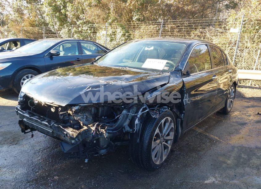 Photo 2 of 2015 Honda Accord SPORT (VIN 1HGCR2F59FA152879)