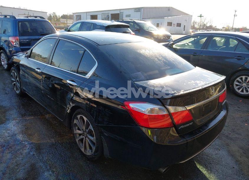 Photo 3 of 2015 Honda Accord SPORT (VIN 1HGCR2F59FA152879)