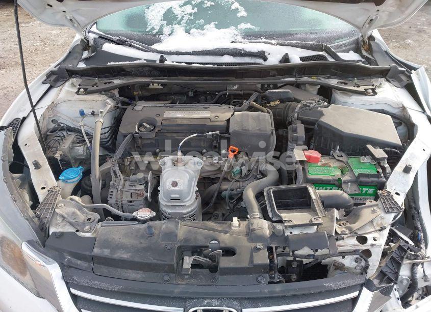 Photo 10 of 2015 Honda Accord SPORT (VIN 1HGCR2F59FA157208)
