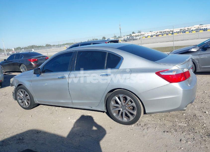 Photo 14 of 2015 Honda Accord SPORT (VIN 1HGCR2F59FA159668)