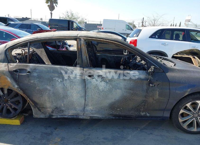 Photo 12 of 2015 Honda Accord SPORT (VIN 1HGCR2F59FA181573)