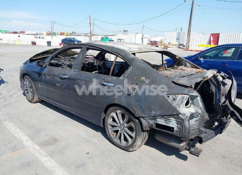 Photo 3 of 2015 Honda Accord SPORT (VIN 1HGCR2F59FA181573)