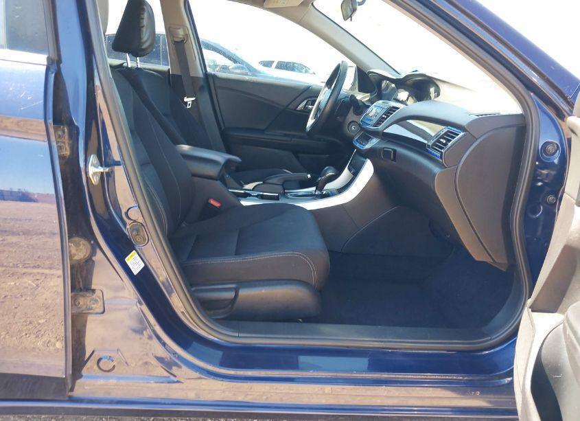 Photo 5 of 2015 Honda Accord SPORT (VIN 1HGCR2F59FA189673)