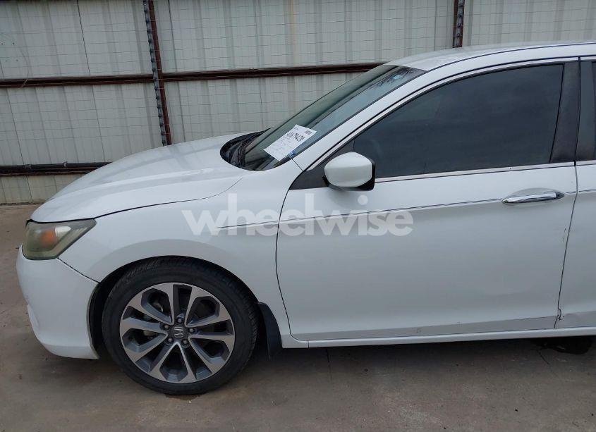 Photo 20 of 2015 Honda Accord SPORT (VIN 1HGCR2F59FA208187)