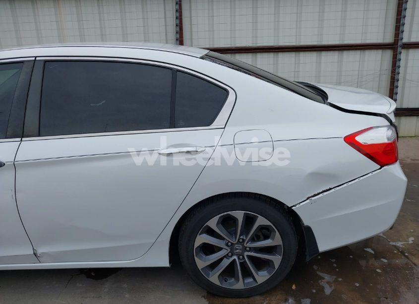 Photo 21 of 2015 Honda Accord SPORT (VIN 1HGCR2F59FA208187)