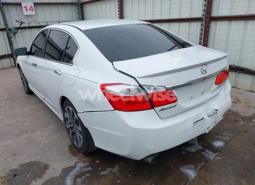 Photo 3 of 2015 Honda Accord SPORT (VIN 1HGCR2F59FA208187)