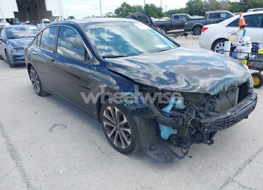 2015 Honda Accord SPORT (VIN 1HGCR2F59FA209520) main photo