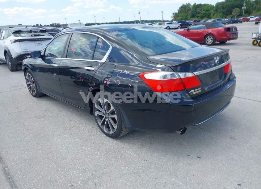 Photo 3 of 2015 Honda Accord SPORT (VIN 1HGCR2F59FA209520)