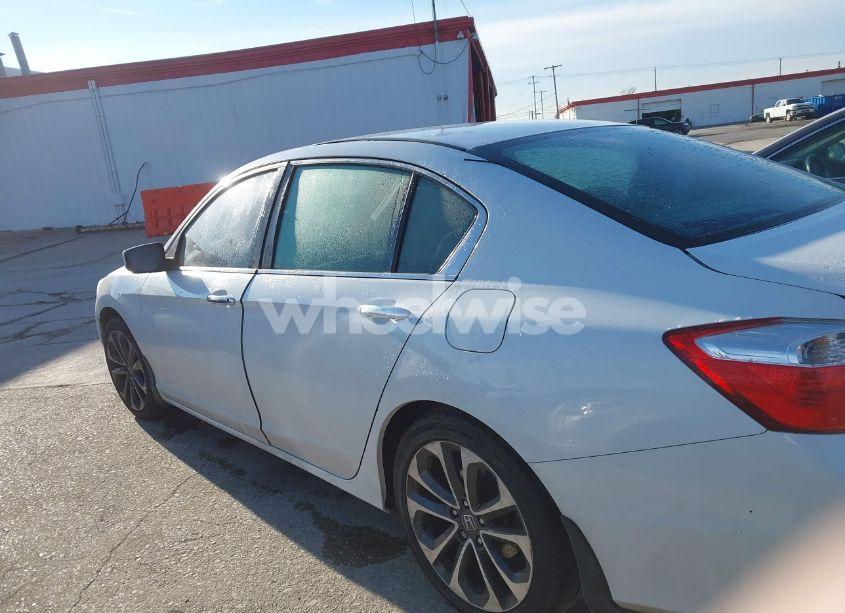 Photo 14 of 2015 Honda Accord SPORT (VIN 1HGCR2F59FA217293)