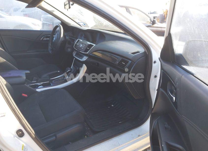 Photo 5 of 2015 Honda Accord SPORT (VIN 1HGCR2F59FA217293)