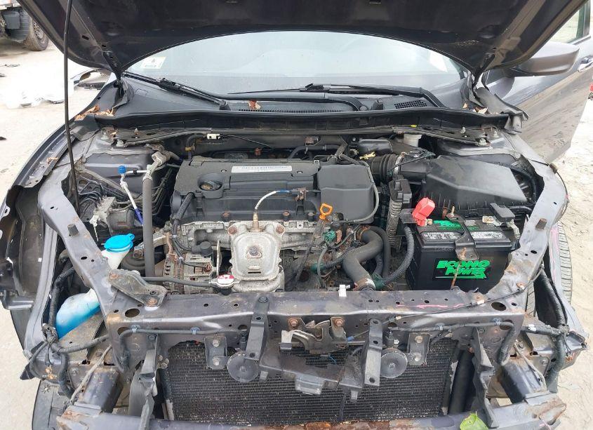 Photo 10 of 2015 Honda Accord SPORT (VIN 1HGCR2F59FA265084)