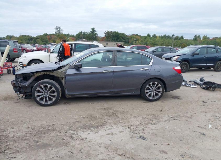 Photo 15 of 2015 Honda Accord SPORT (VIN 1HGCR2F59FA265084)
