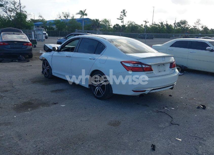 Photo 3 of 2016 Honda Accord SPORT (VIN 1HGCR2F59GA015703)