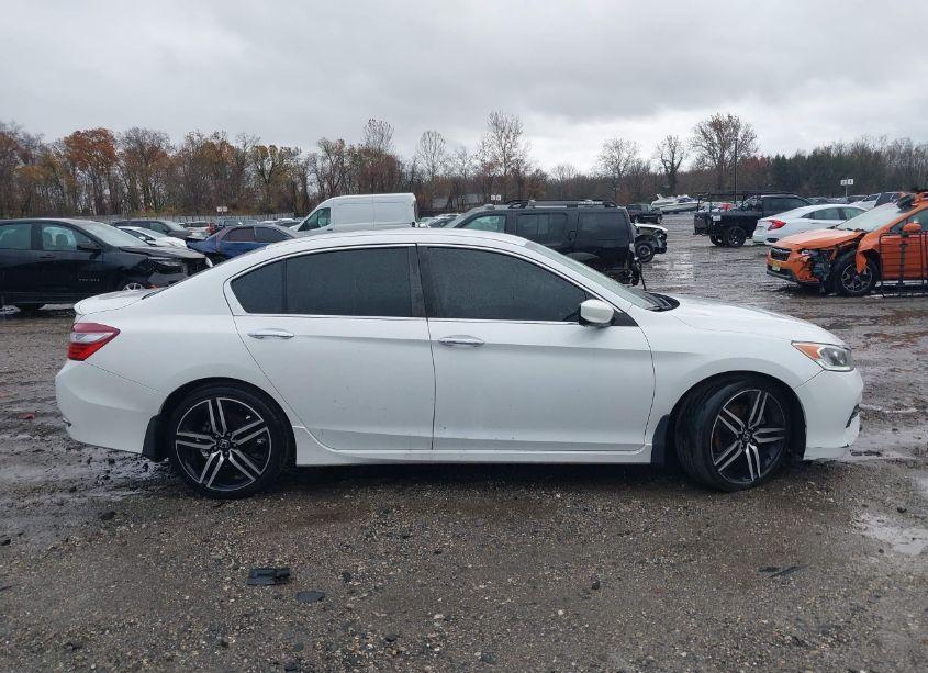 Photo 13 of 2016 Honda Accord SPORT (VIN 1HGCR2F59GA027799)
