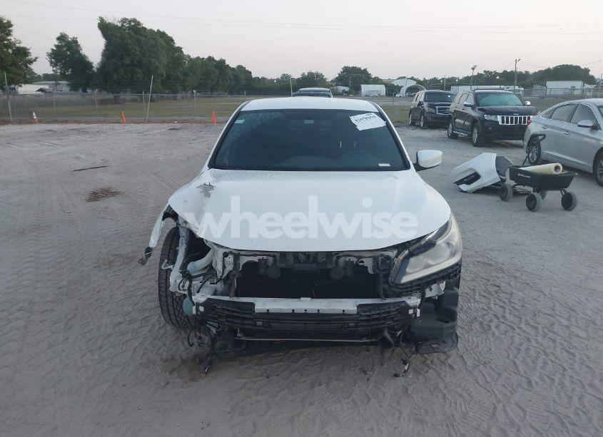 Photo 13 of 2016 Honda Accord SPORT (VIN 1HGCR2F59GA065470)